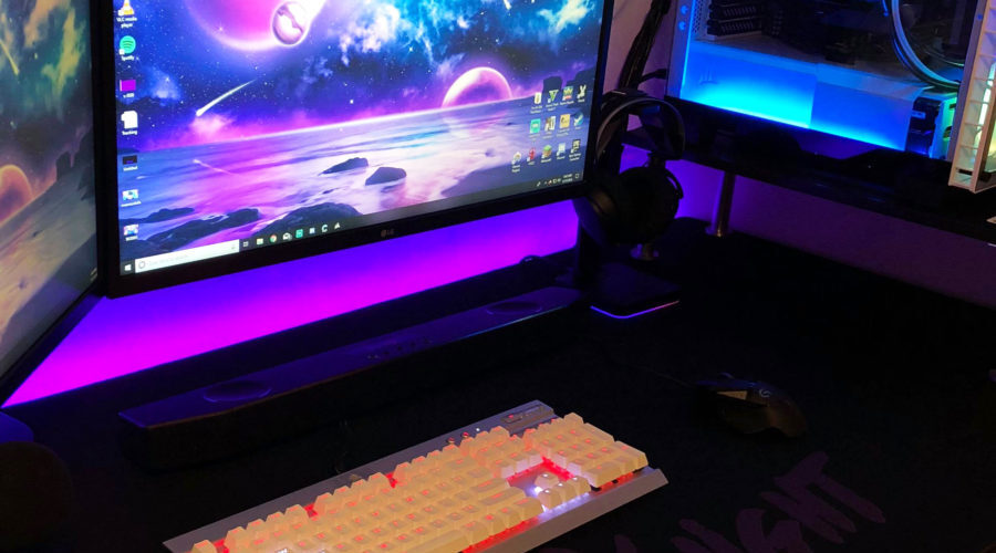The letter position of the mouse pad is just perfect，integrated with the keyboard, mouse and screen.