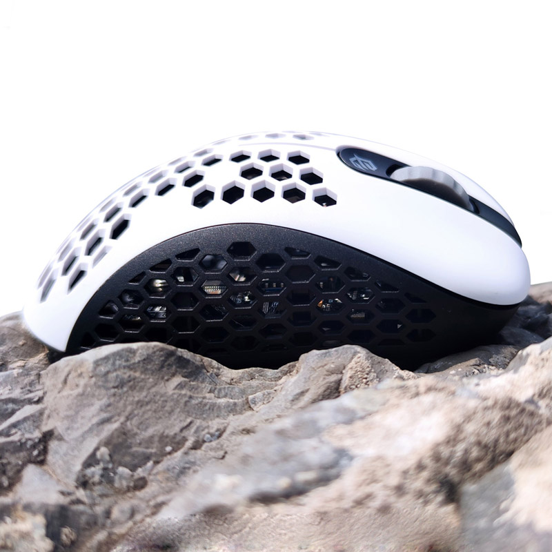 Mini Skoll white black wired gaming mouse